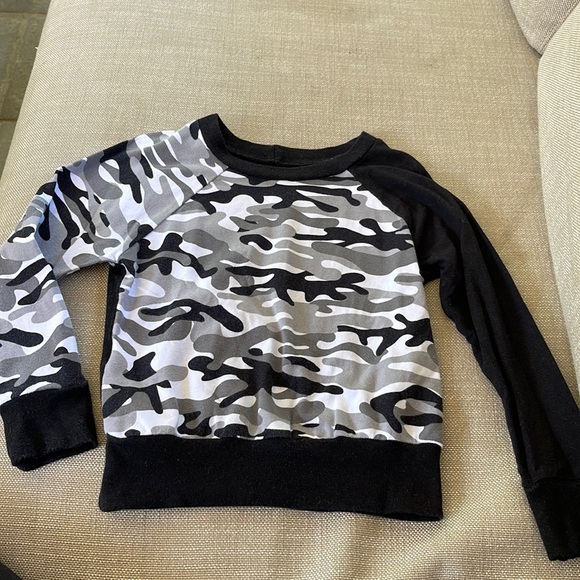 The Mini Classy Camo Sweatshirt - Picture 1 of 4